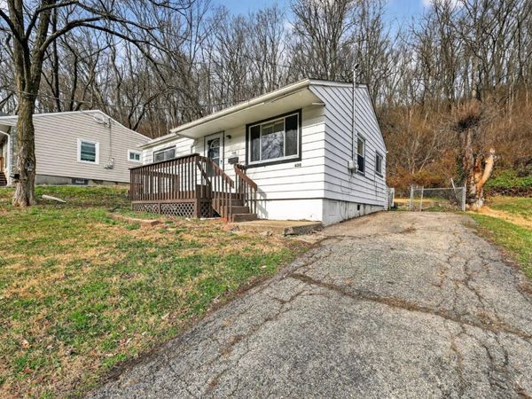 408 Roebling Road, Delhi Twp, OH 45204