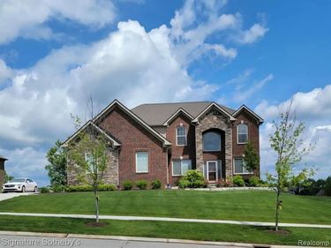 464 Overlook Drive, Oxford Twp, MI 48371