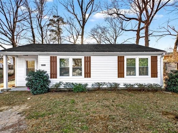 1686 Linda Circle SE, Marietta, GA 30060