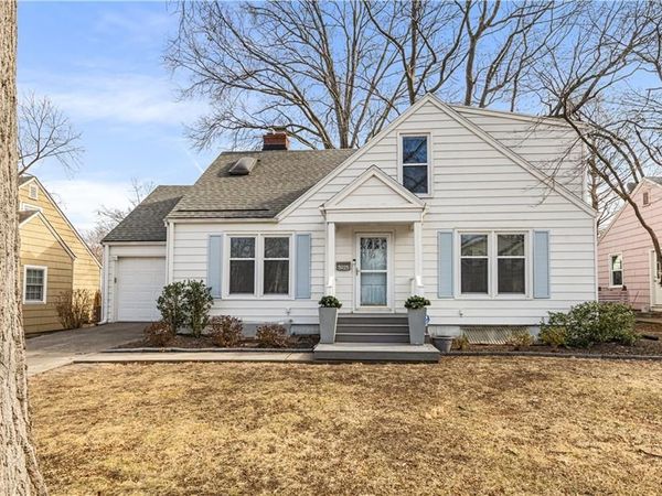 5925 Catalina Street, Fairway, KS 66205