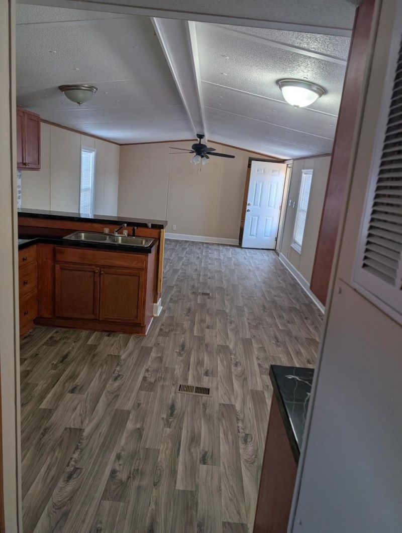 3019 Warf Dr Photo 10