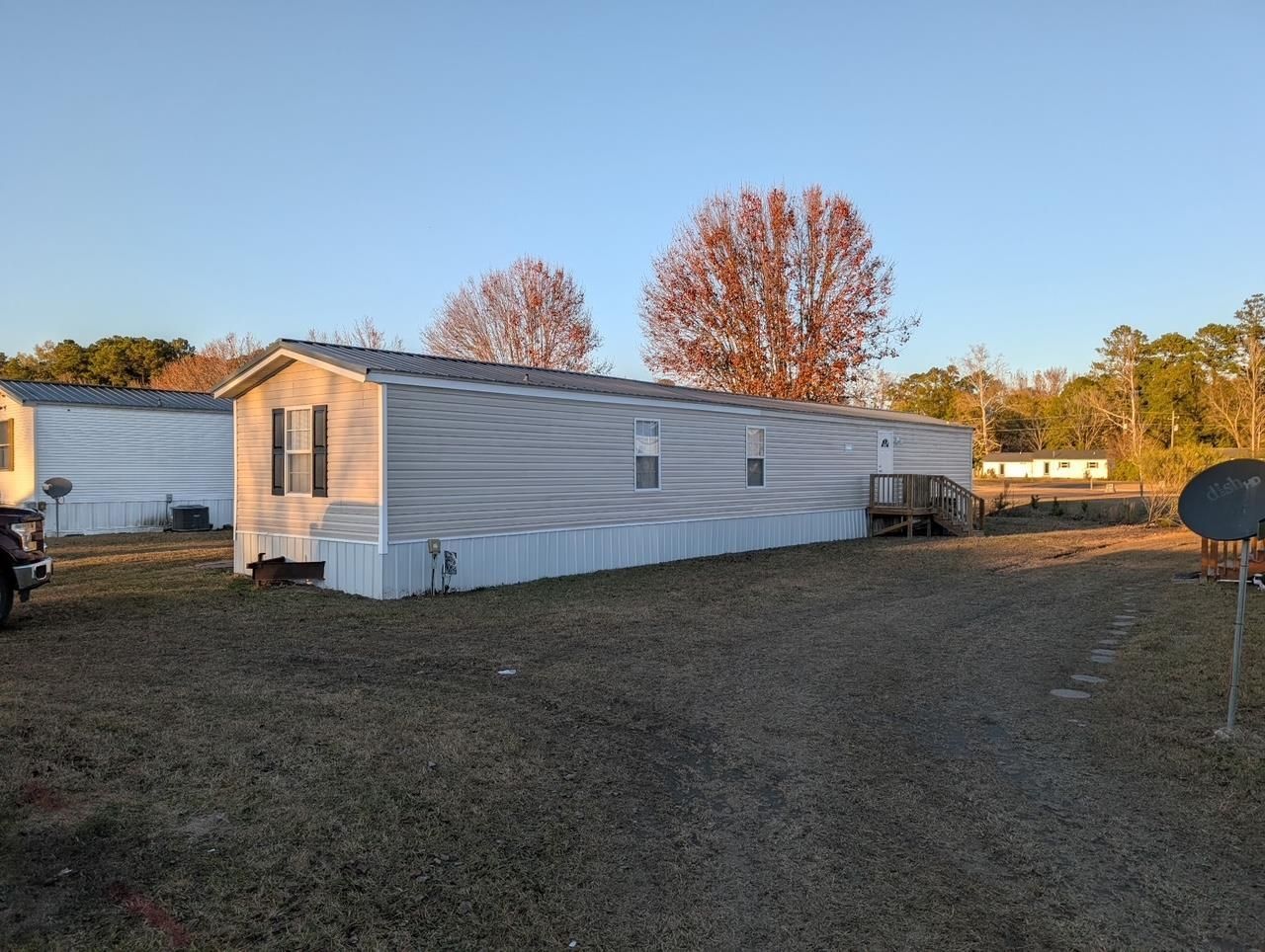 3019 Warf Dr Photo 6