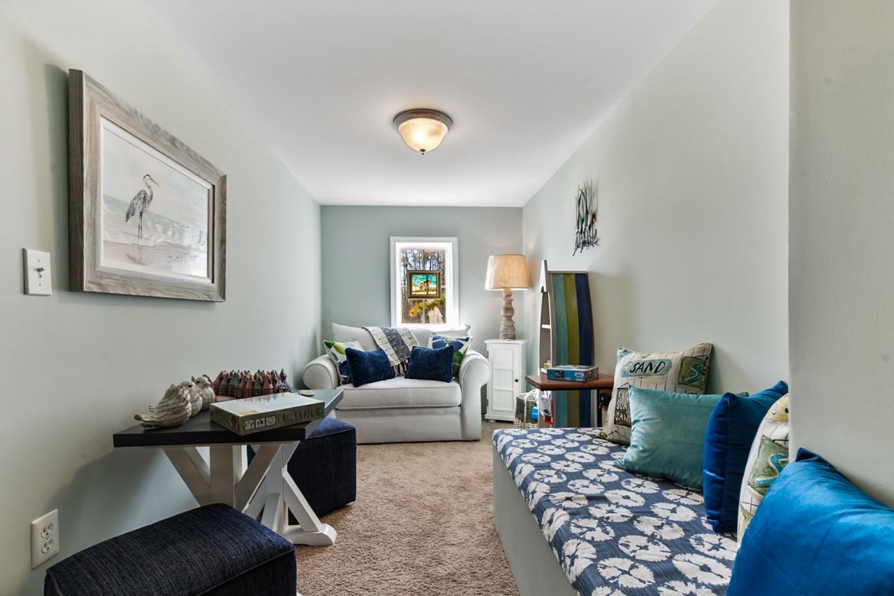 214 Clearwater Dr. Photo 12