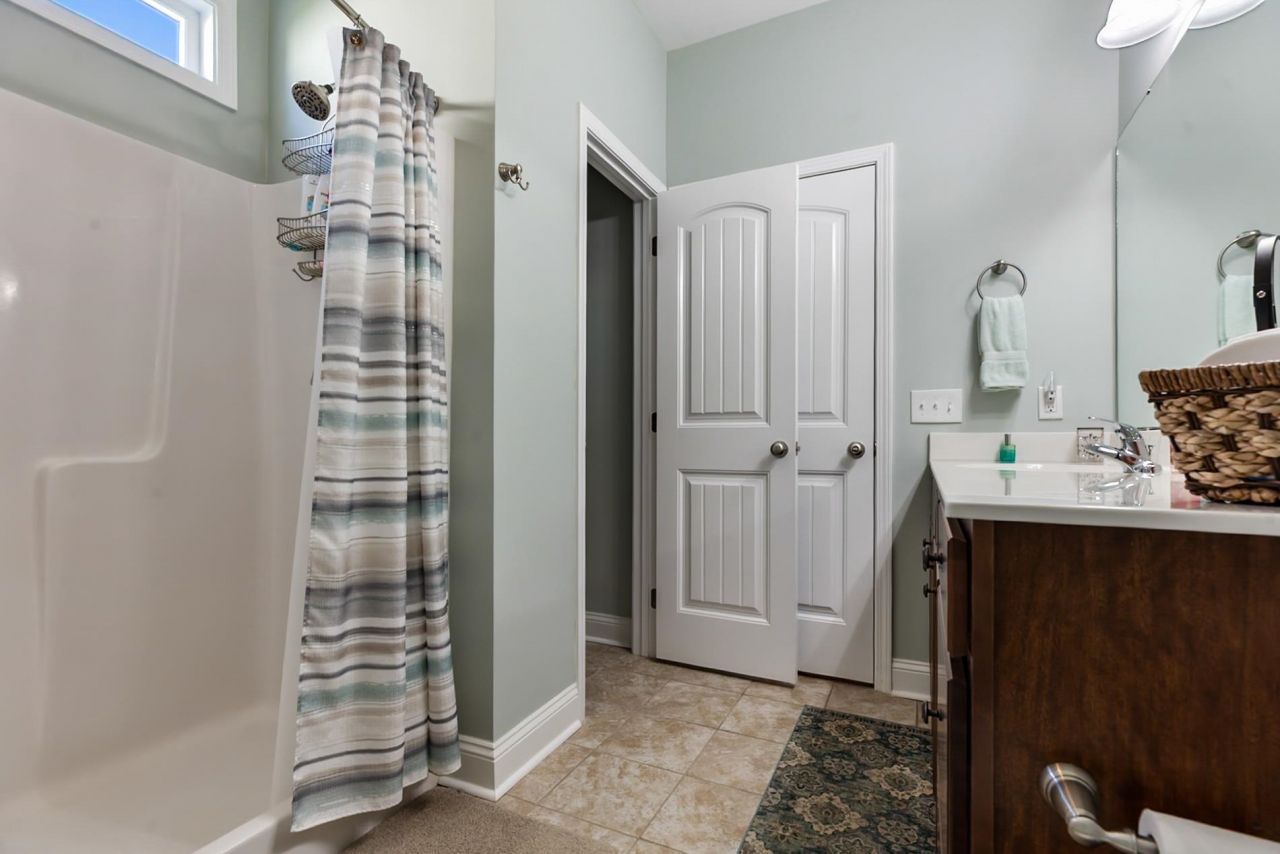 214 Clearwater Dr. Photo 26