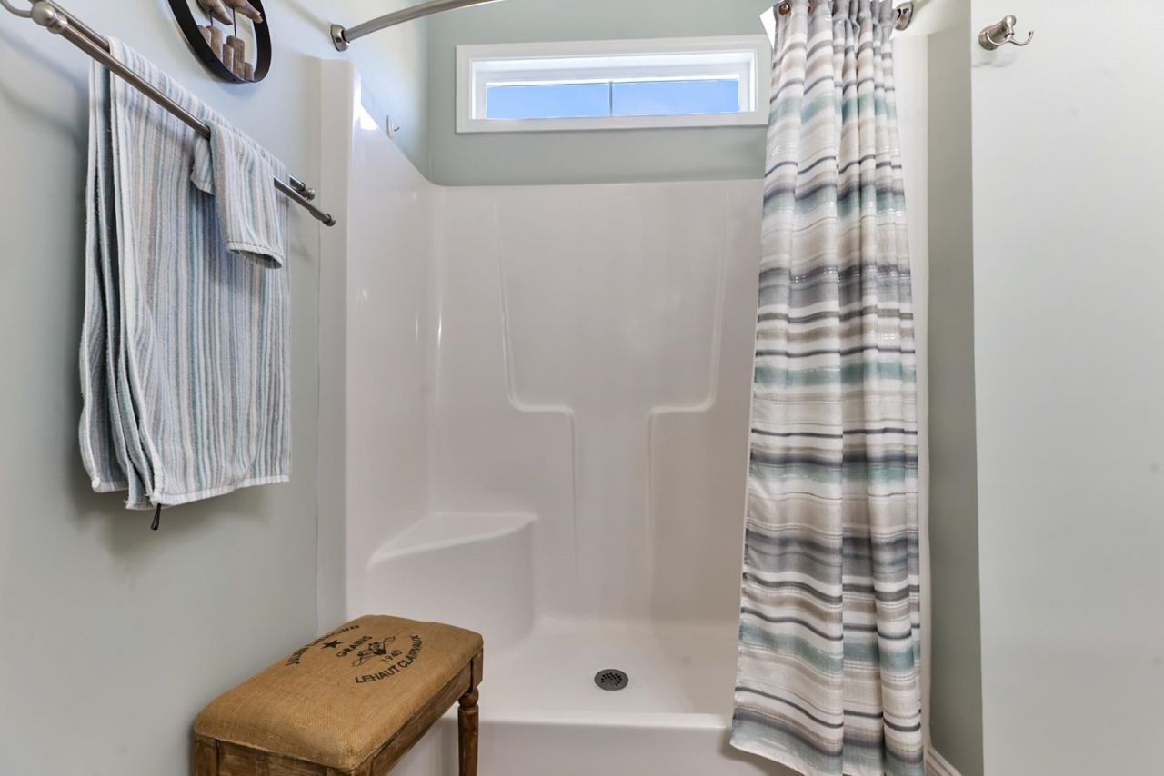 214 Clearwater Dr. Photo 27