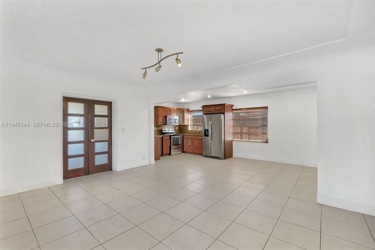 3235 NW 23rd Ave, Miami, FL 33142 Photo