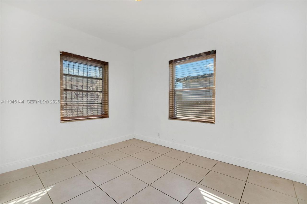 3235 NW 23rd Ave, Miami, FL 33142 Photo