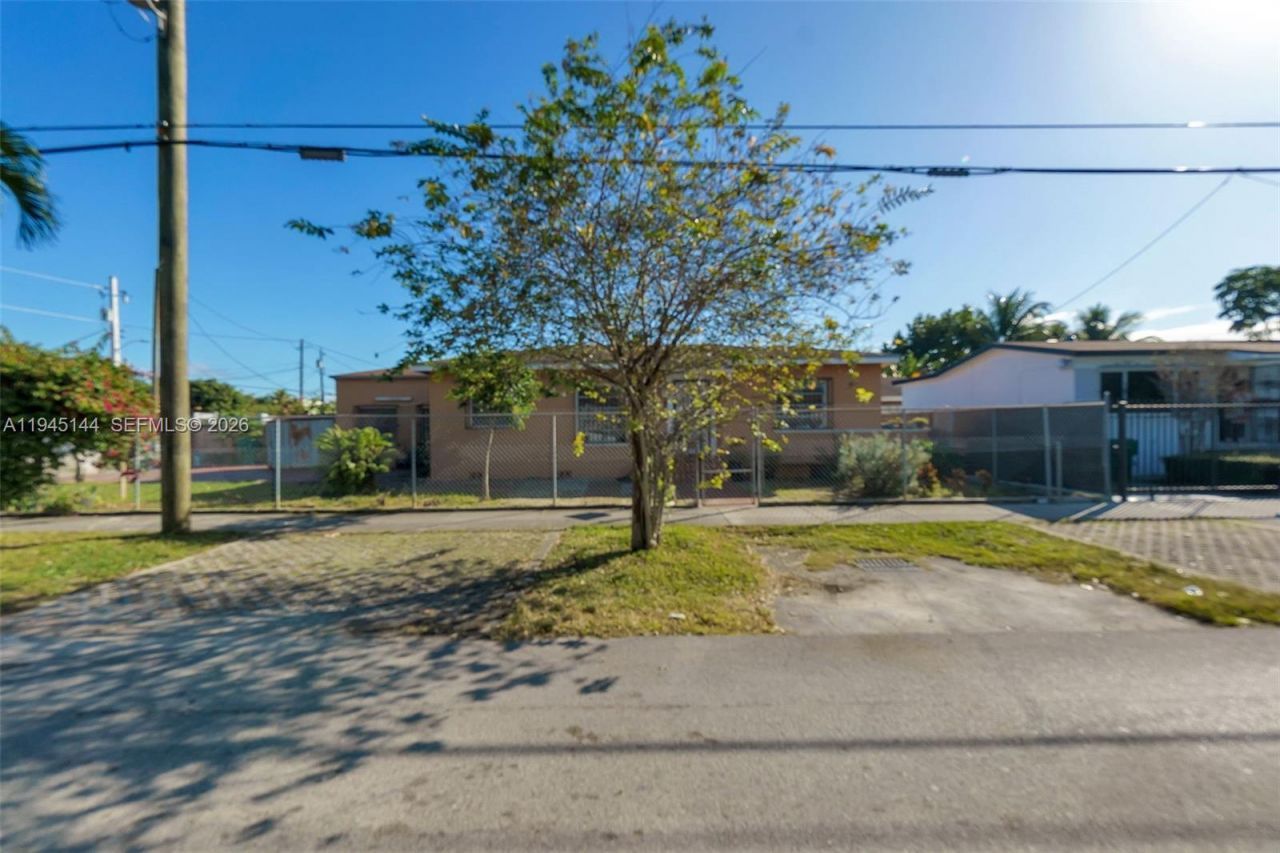 3235 NW 23rd Ave, Miami, FL 33142 Photo