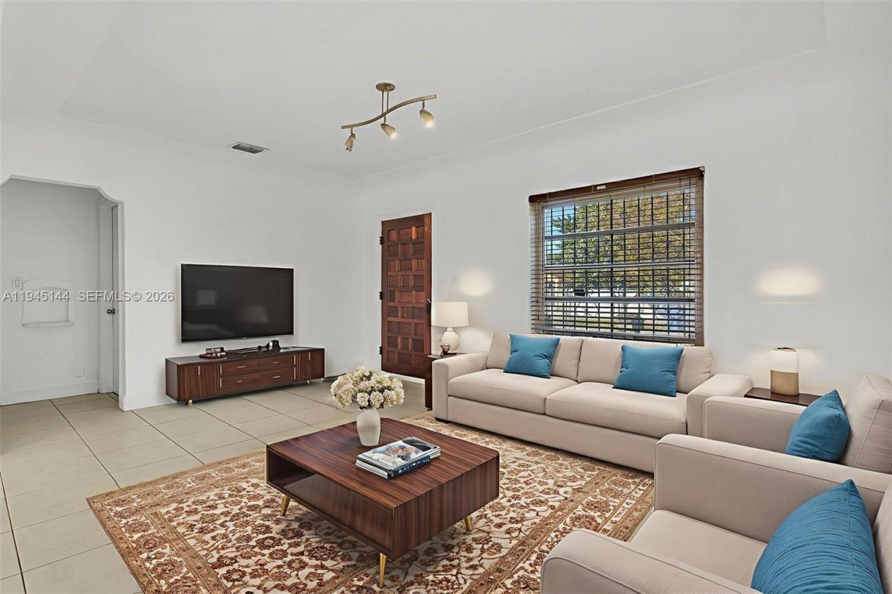 3235 NW 23rd Ave, Miami, FL 33142 Photo