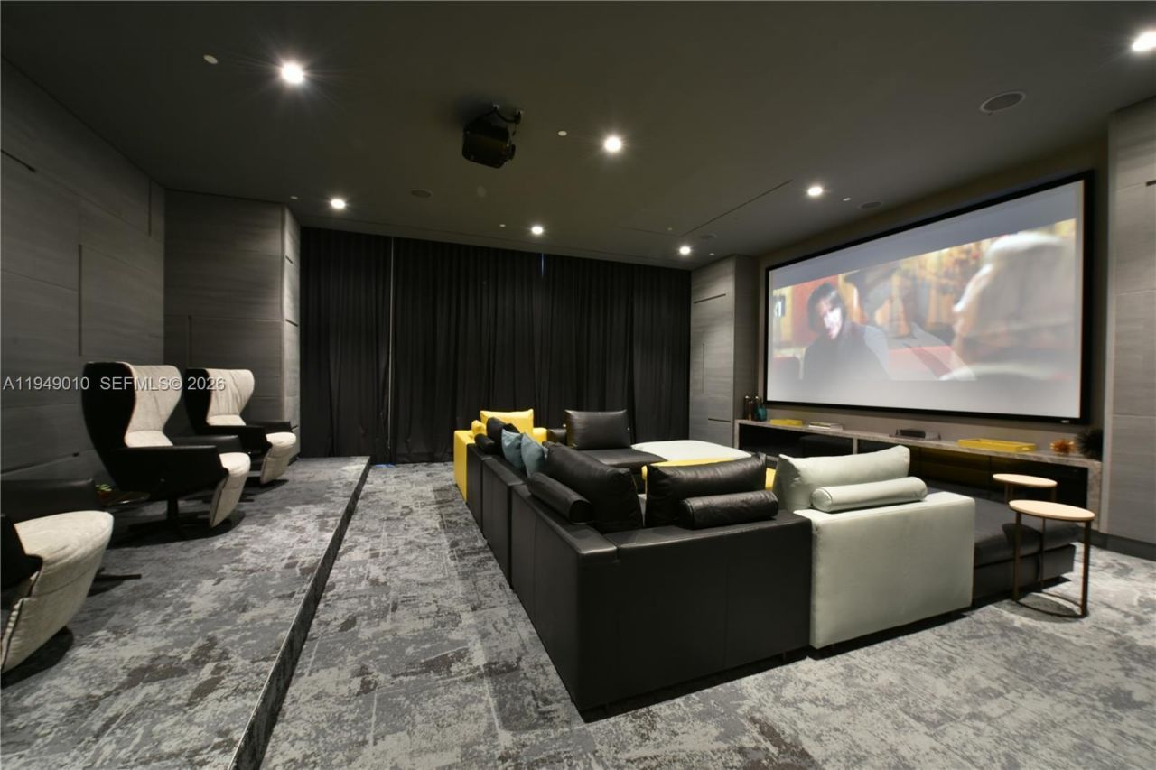 45 SW 9th St, Unit 3405, Miami, FL 33130 Photo