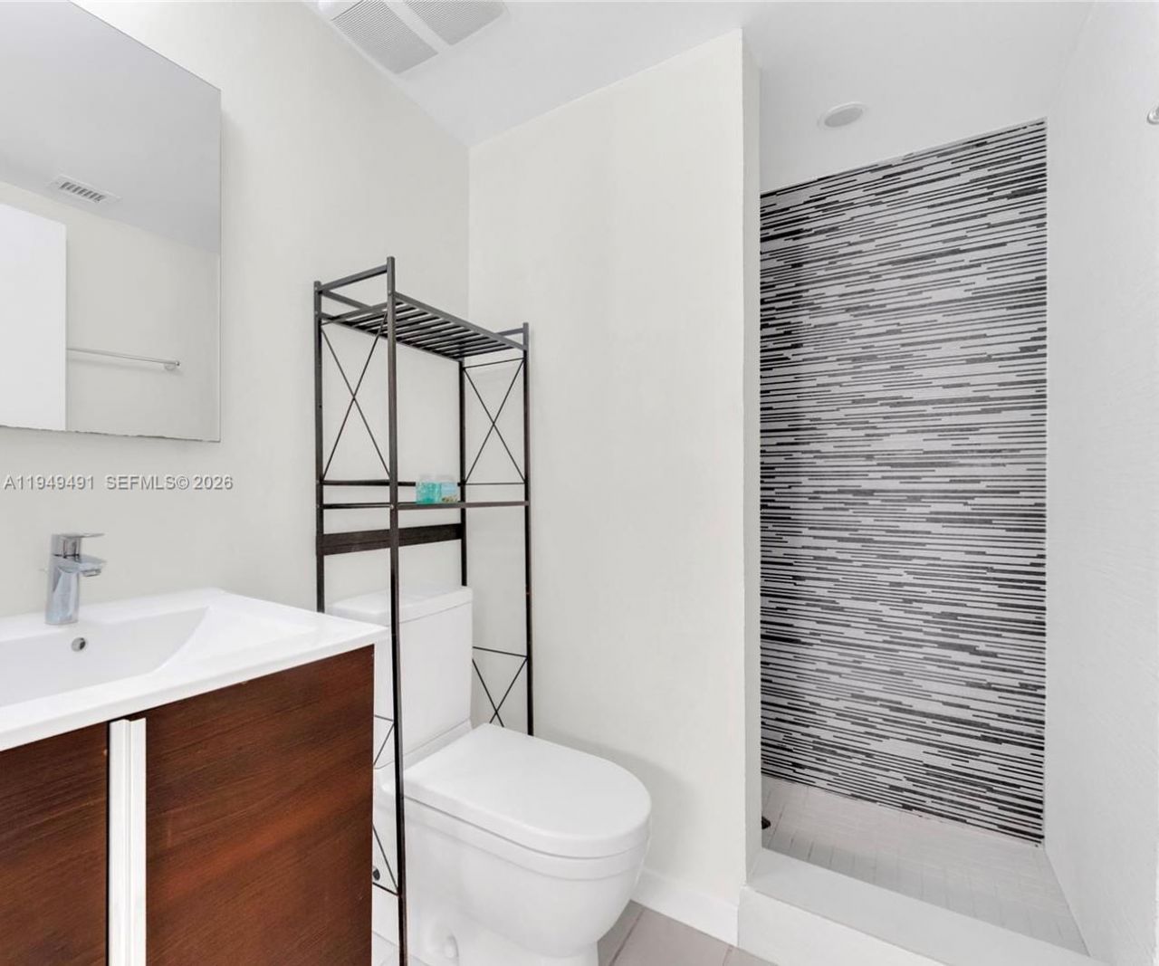 740 Meridian Ave, Unit 18, Miami Beach, FL 33139 Photo