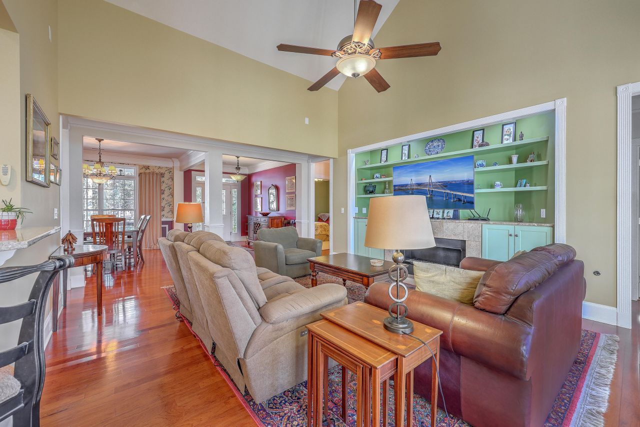 4428 Wild Thicket Lane Photo 13