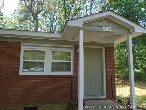 310 Old Shaw Road , Fayetteville, NC 28304