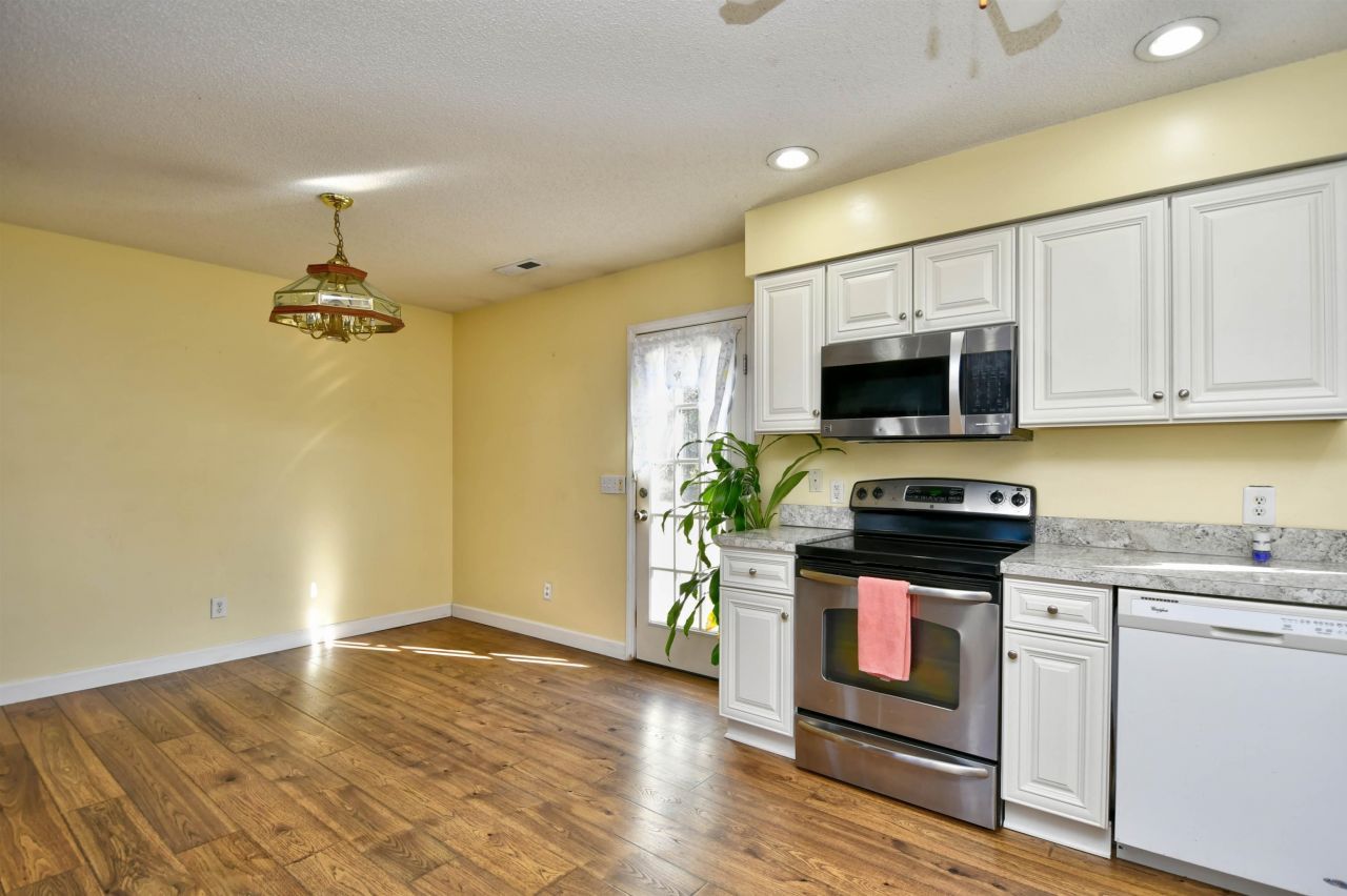 1705 Duke Rd. Photo 10