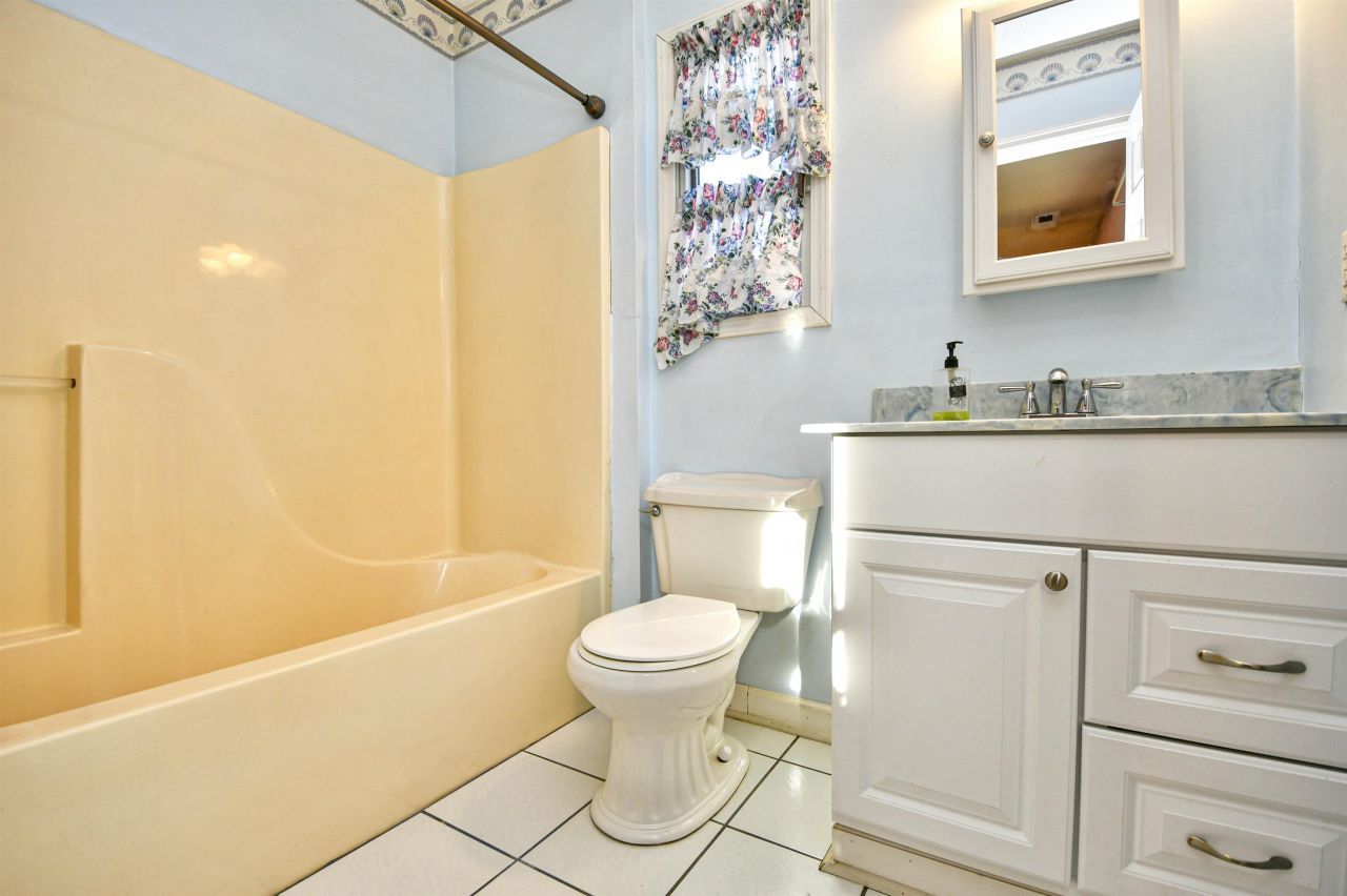 1705 Duke Rd. Photo 16