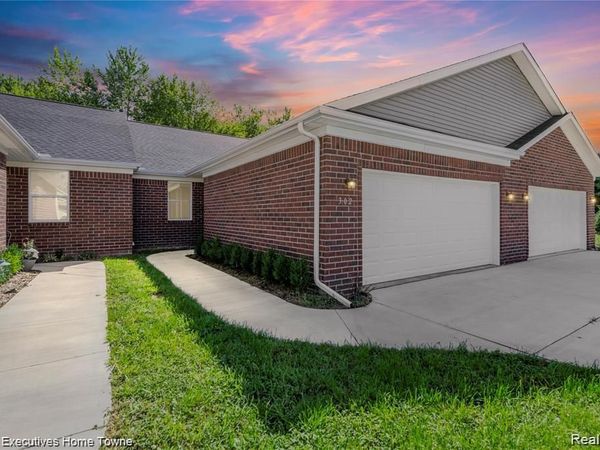 302 HIDDEN HARBOR Way, Marine City, MI 48039