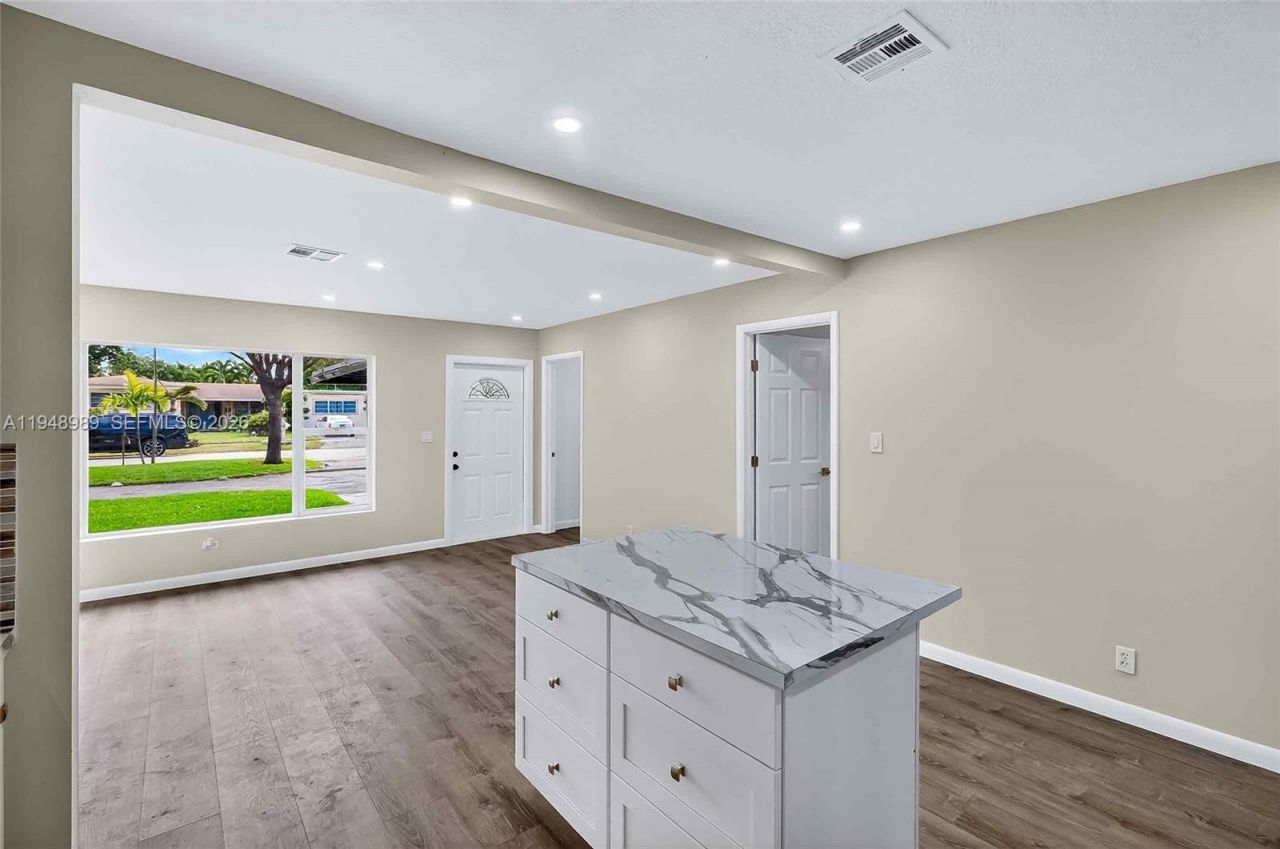 3071 SW 2nd Ct, Fort Lauderdale, FL 33312 Photo