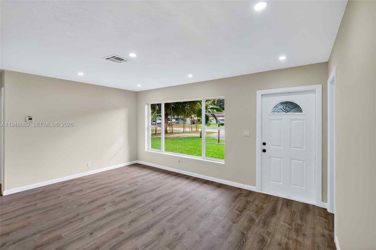 3071 SW 2nd Ct, Fort Lauderdale, FL 33312 Photo