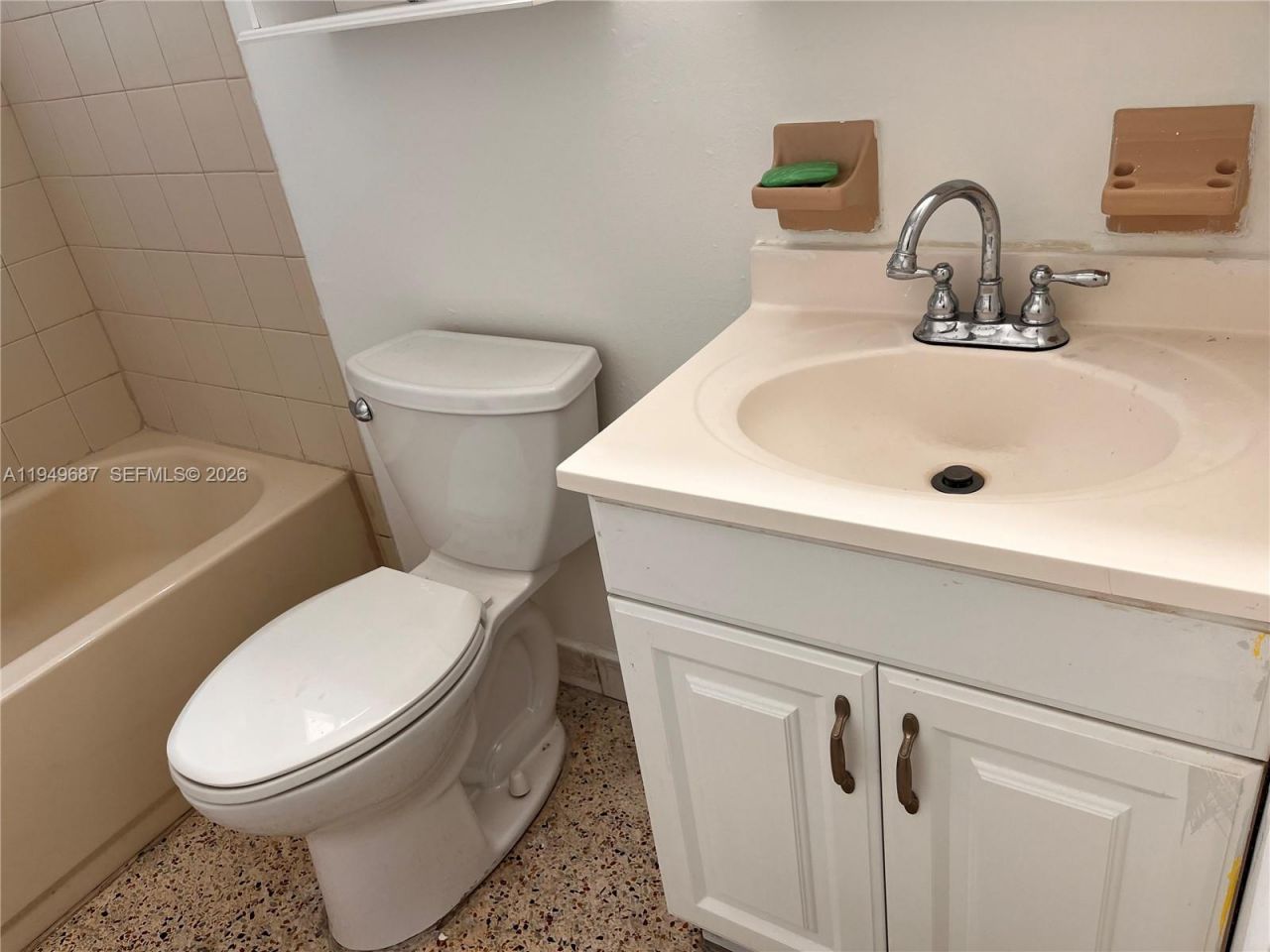 928 SW 30th Ave, Unit 11, Miami, FL 33135 Photo