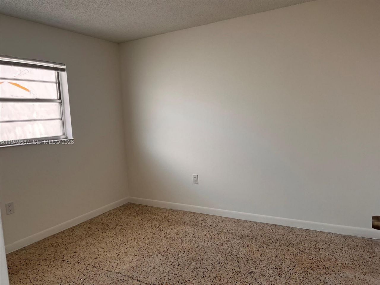 928 SW 30th Ave, Unit 11, Miami, FL 33135 Photo