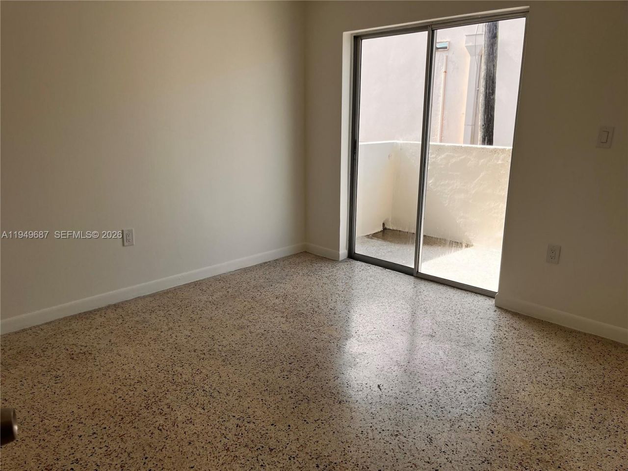 928 SW 30th Ave, Unit 11, Miami, FL 33135 Photo