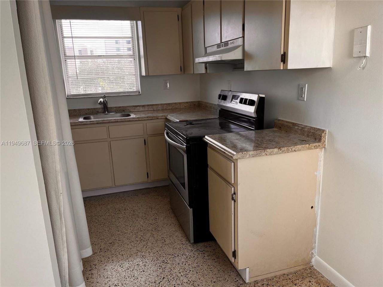 928 SW 30th Ave, Unit 11, Miami, FL 33135 Photo