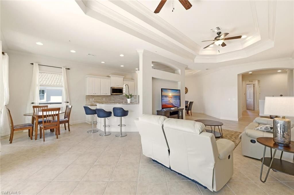 10351 Glastonbury Cir, Unit 202, Fort Myers, FL 33913 Photo