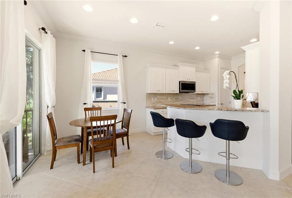 10351 Glastonbury Cir, Unit 202, Fort Myers, FL 33913 Photo