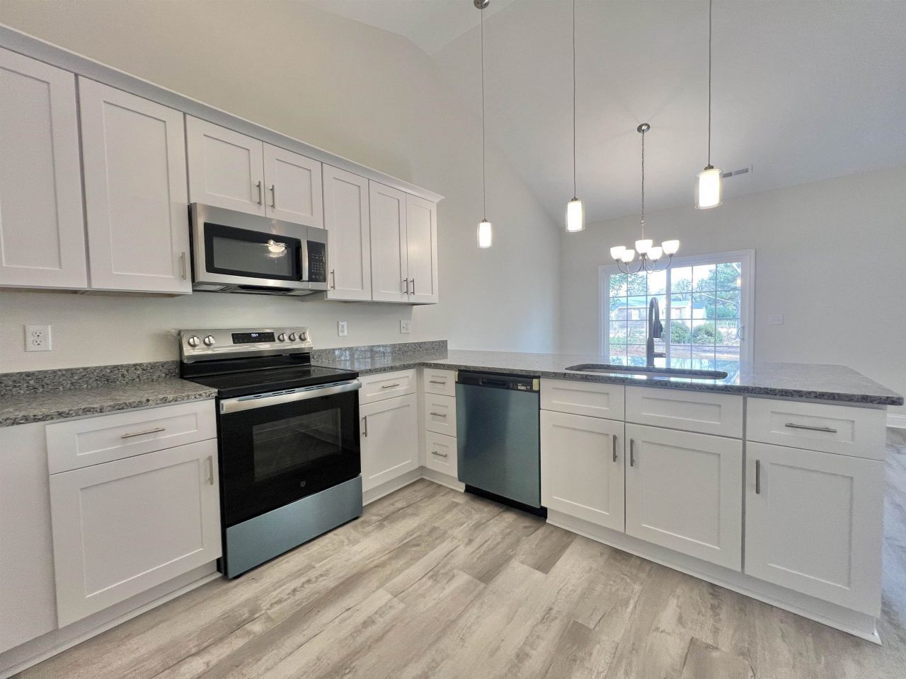 3637 Church St. Photo 4