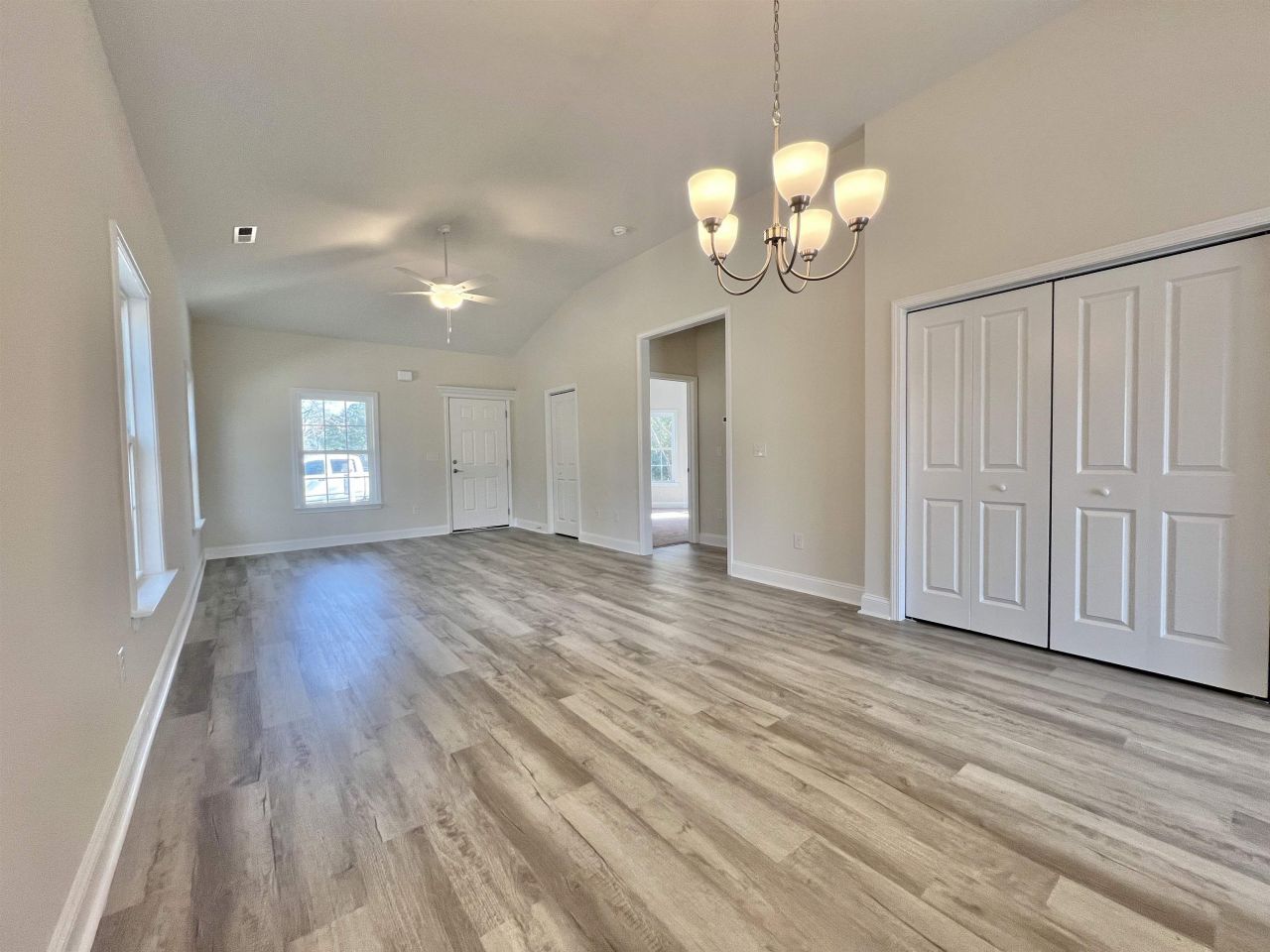 1211 Cherry St. Photo 4