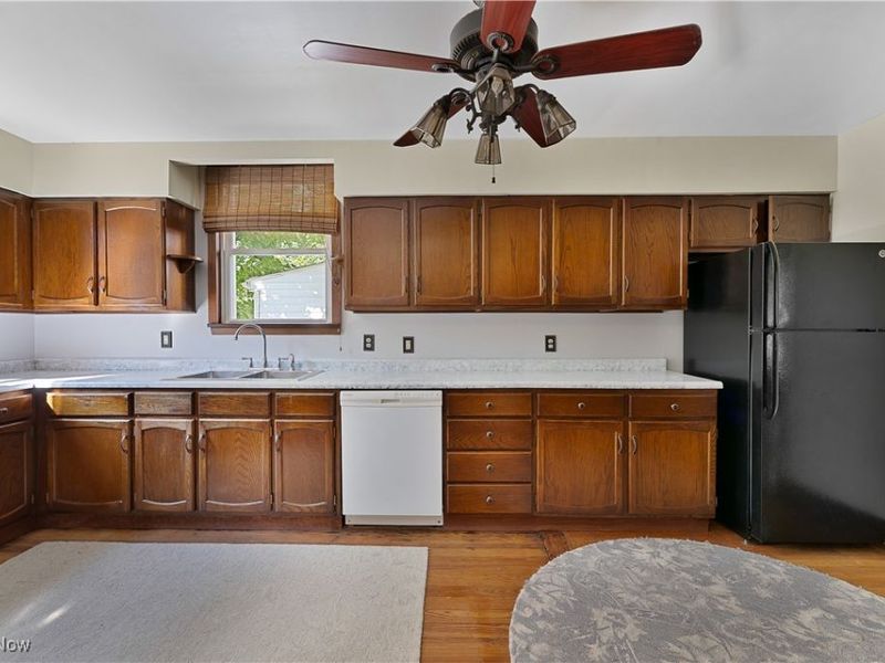 435 Catalina Avenue, Youngstown, OH 44504 Photo 17