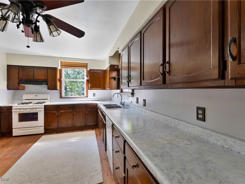 435 Catalina Avenue, Youngstown, OH 44504 Photo 19