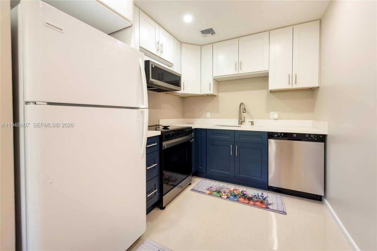 13250 SW 7th Ct, Unit 412L, Pembroke Pines, FL 33027 Photo