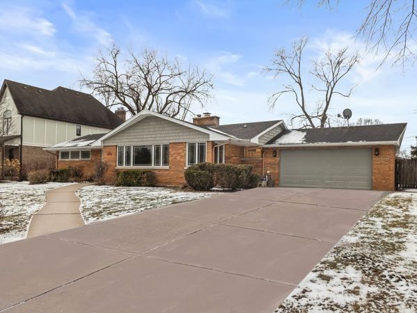 730 S 10TH Avenue, La Grange, IL 60525