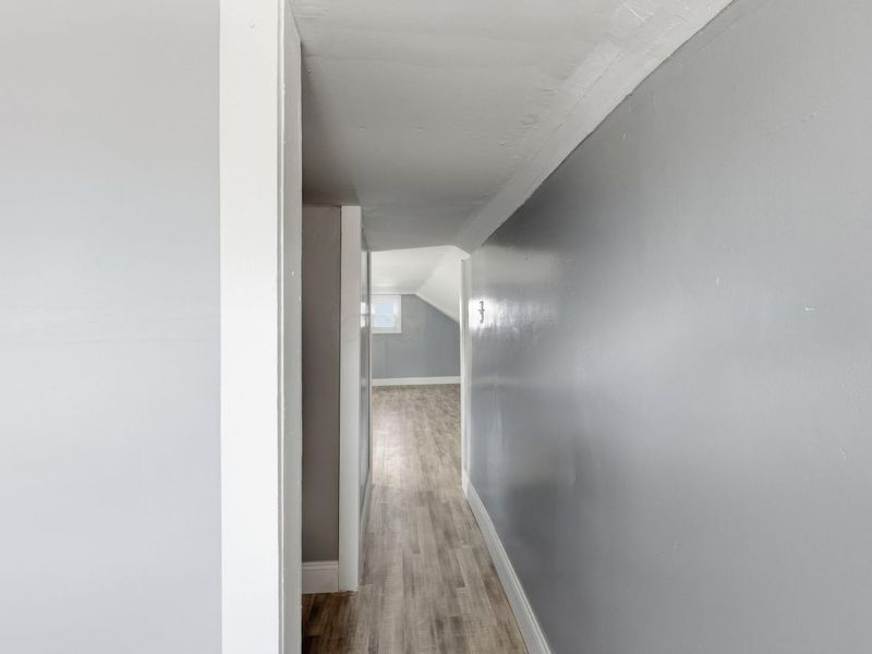 2560 Osceola Avenue, Columbus, OH 43211 Photo 17