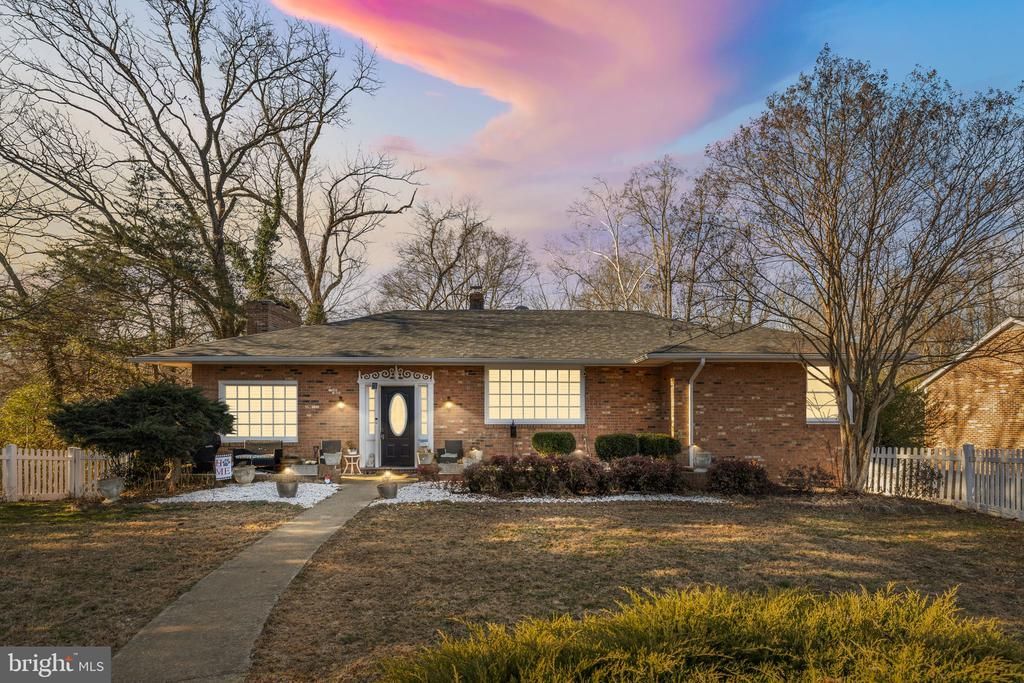 610 Kings Highway, Fredericksburg, VA 22405 Main Photo