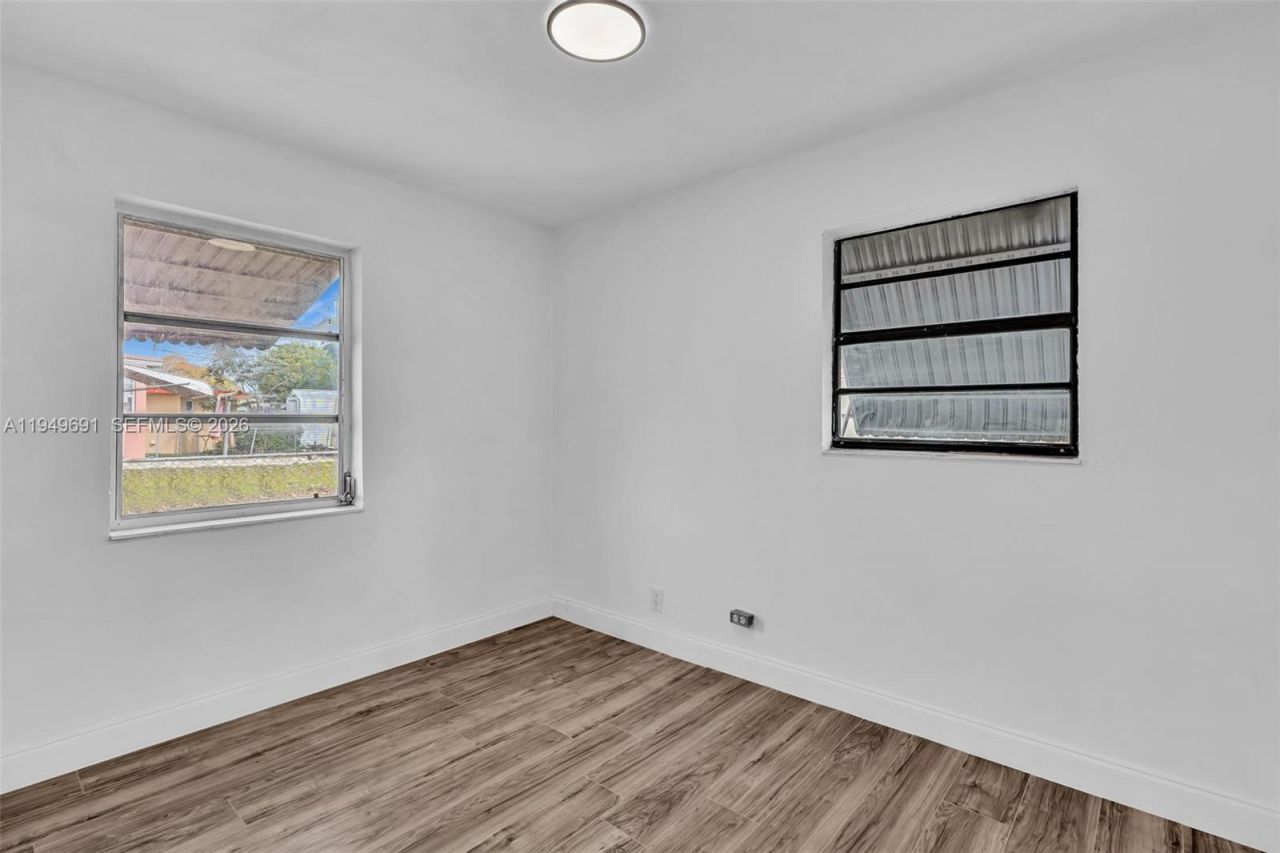 1824 NW 25th Ave, Fort Lauderdale, FL 33311 Photo