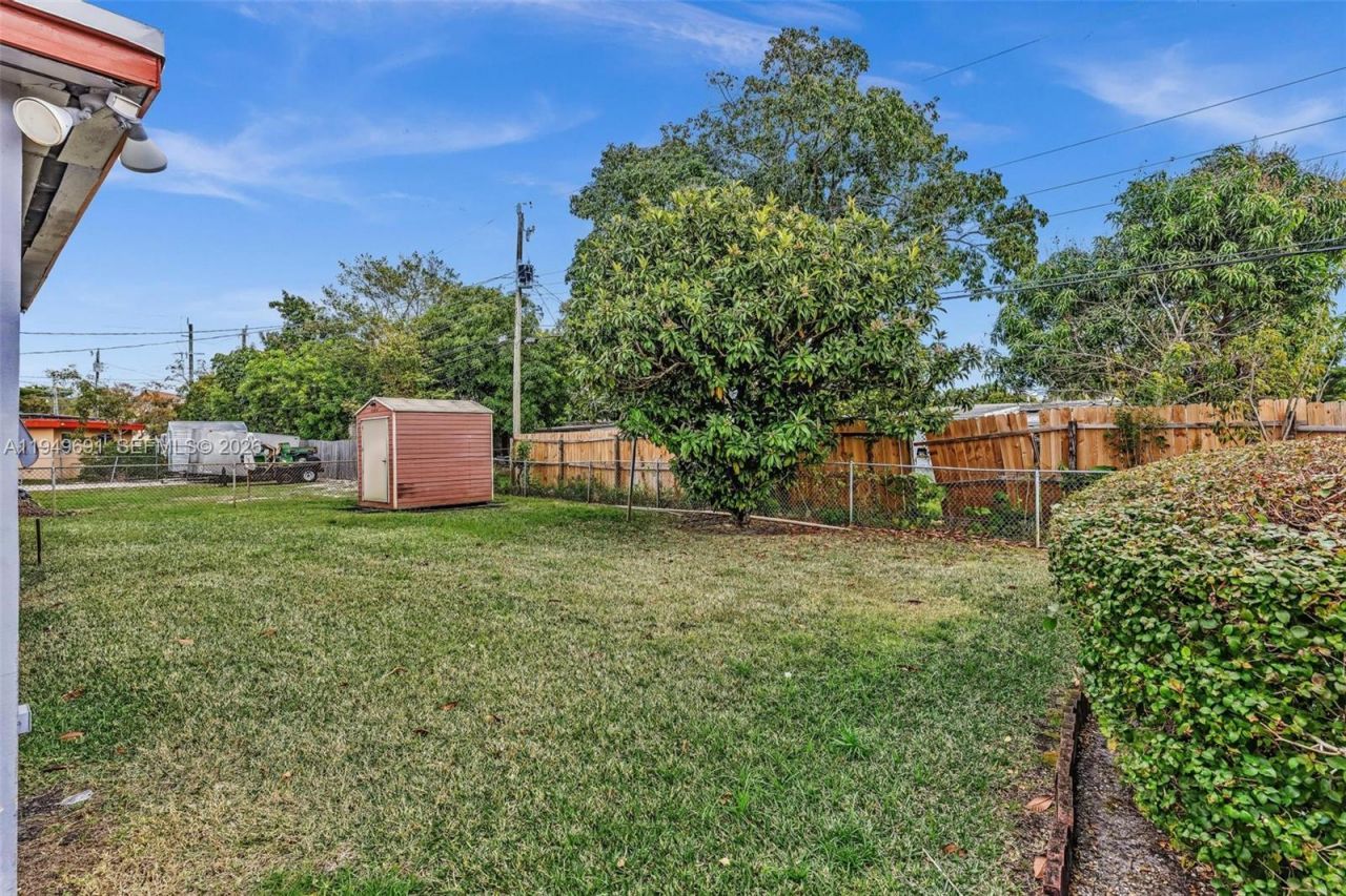 1824 NW 25th Ave, Fort Lauderdale, FL 33311 Photo