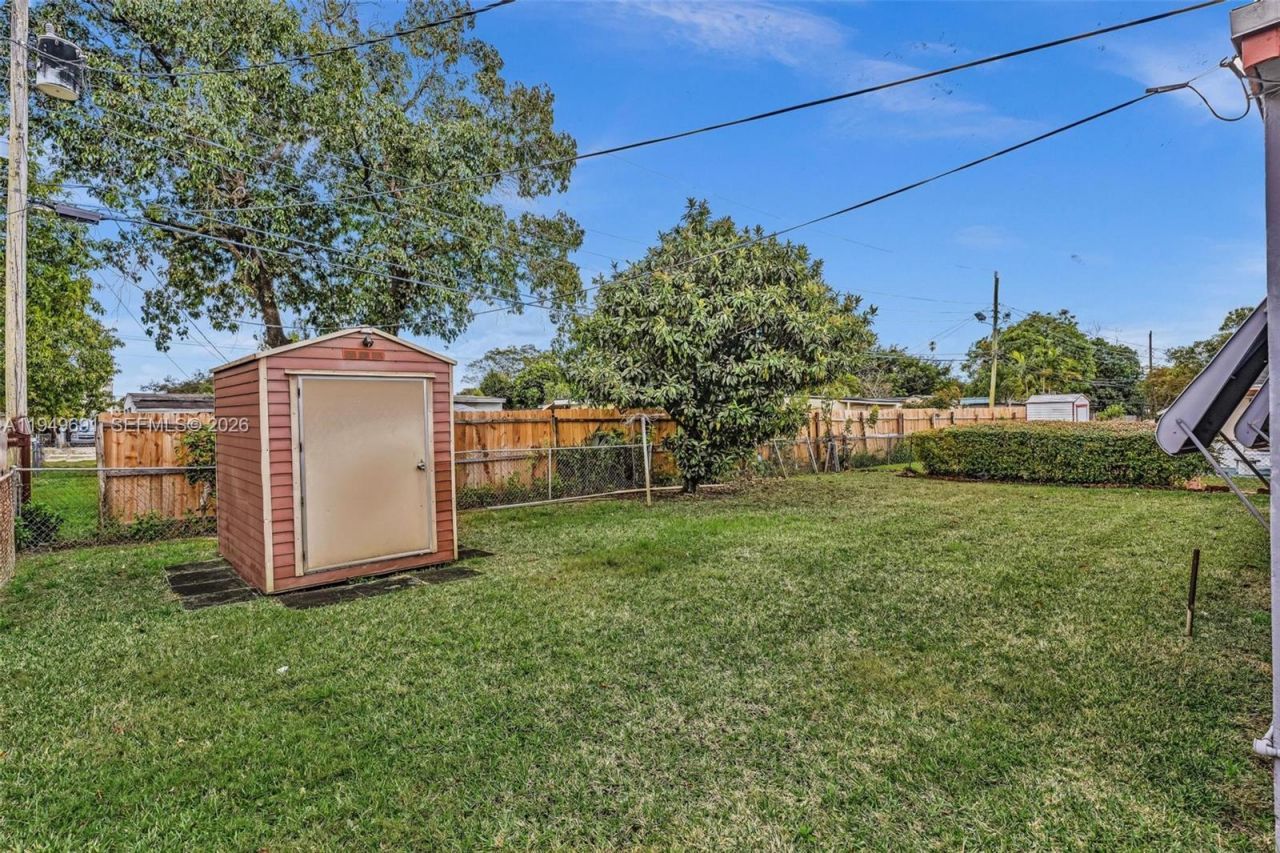 1824 NW 25th Ave, Fort Lauderdale, FL 33311 Photo
