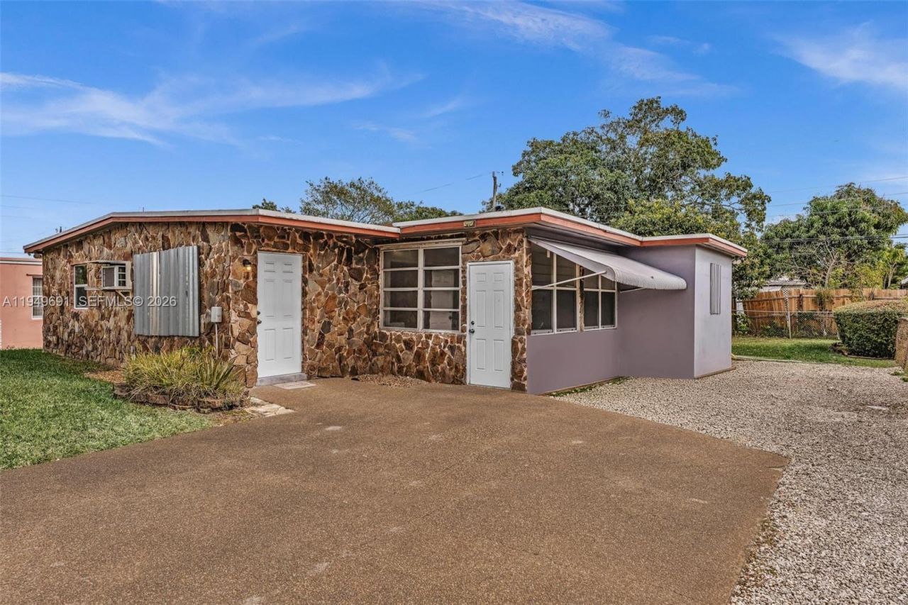 1824 NW 25th Ave, Fort Lauderdale, FL 33311 Photo