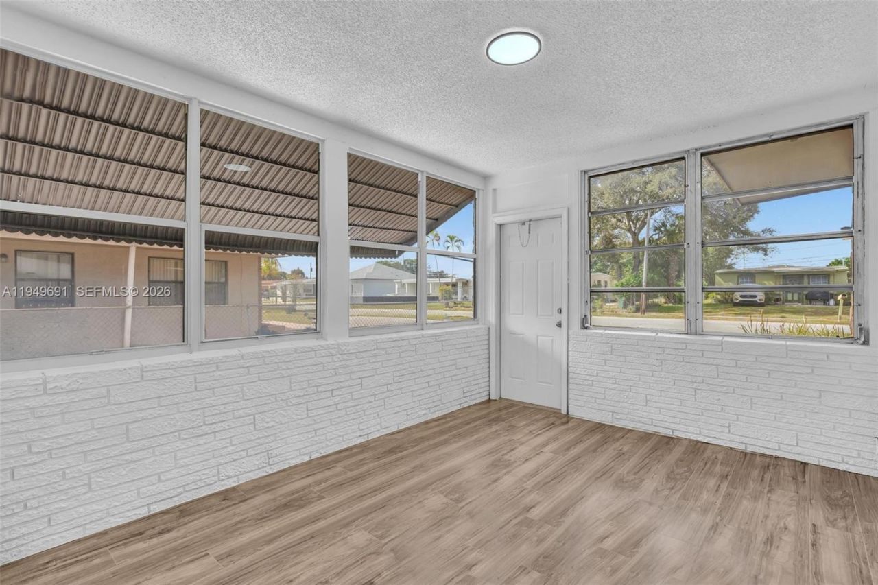 1824 NW 25th Ave, Fort Lauderdale, FL 33311 Photo