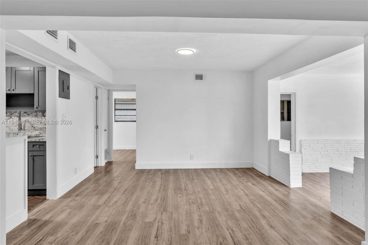 1824 NW 25th Ave, Fort Lauderdale, FL 33311 Photo