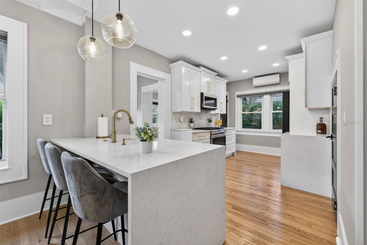 534 1st Street N, Saint Petersburg, FL 33701 Photo