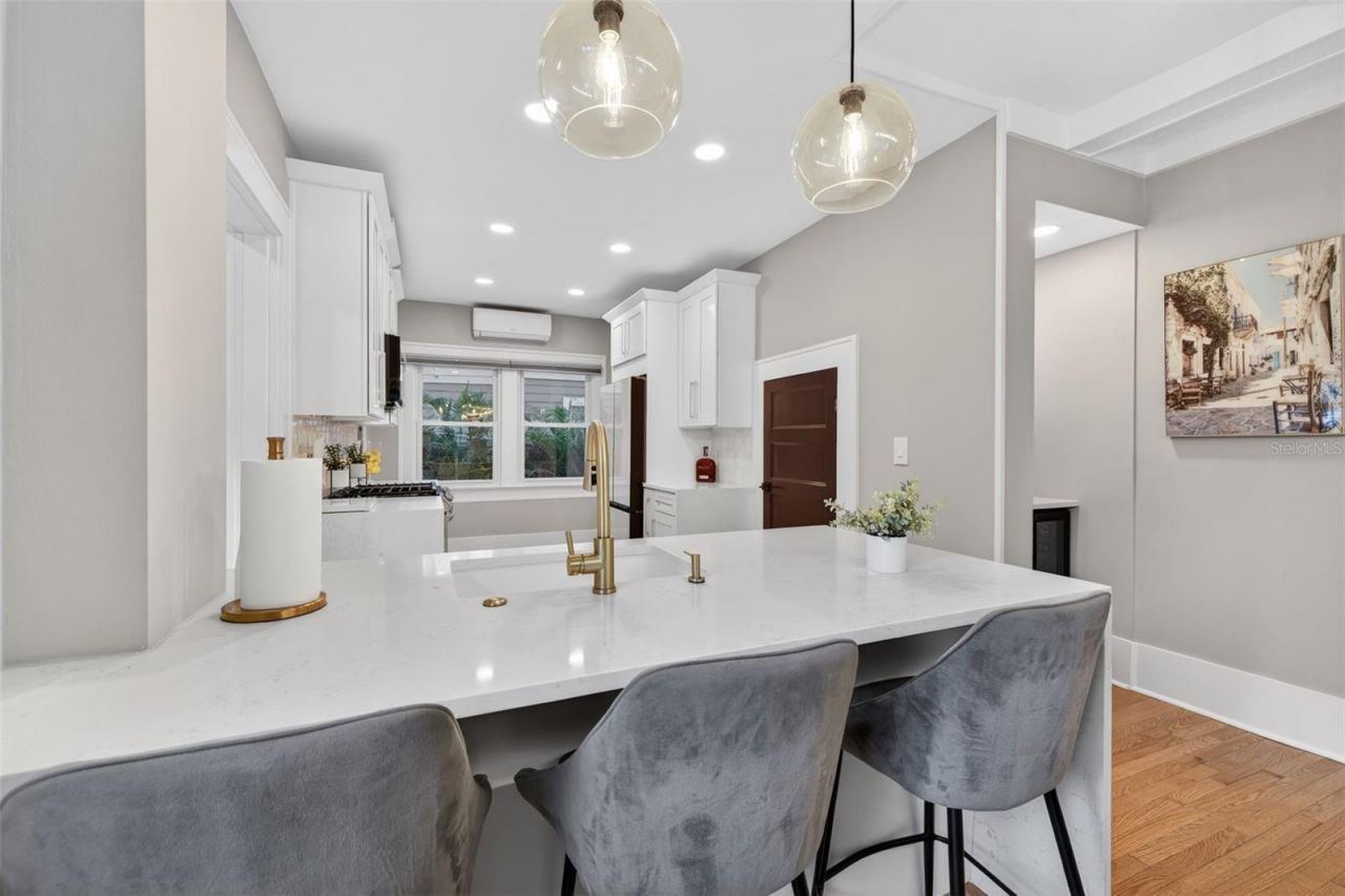 534 1st Street N, Saint Petersburg, FL 33701 Photo