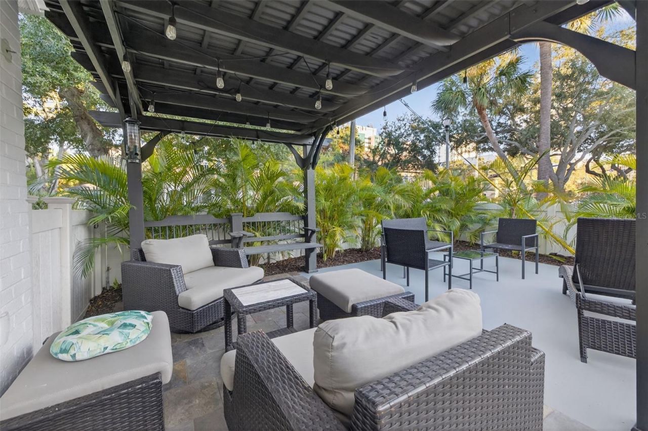 534 1st Street N, Saint Petersburg, FL 33701 Photo