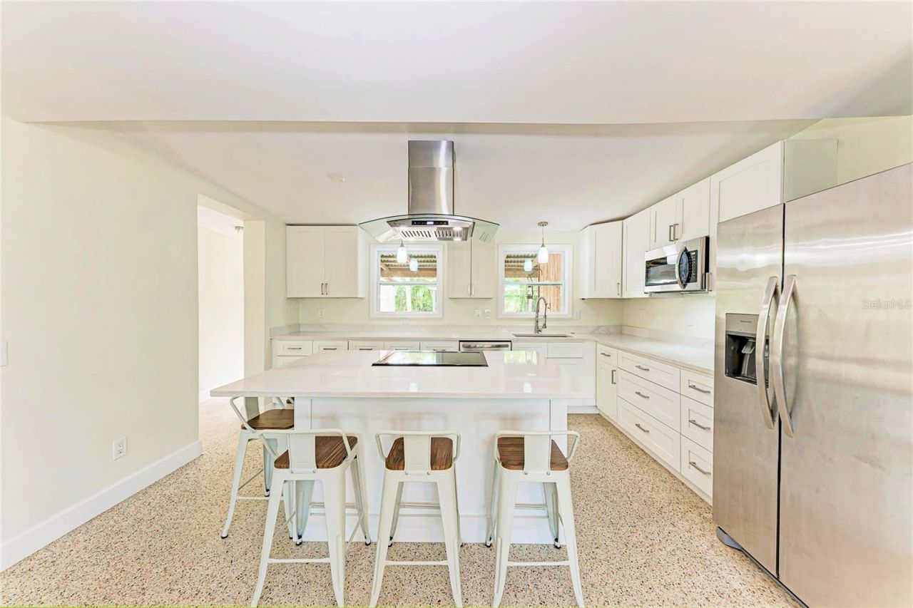 503 Bayview Drive, Holmes Beach, FL 34217 Photo