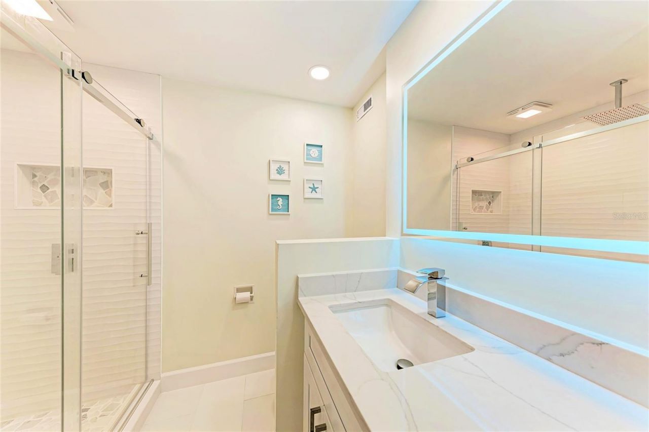 503 Bayview Drive, Holmes Beach, FL 34217 Photo