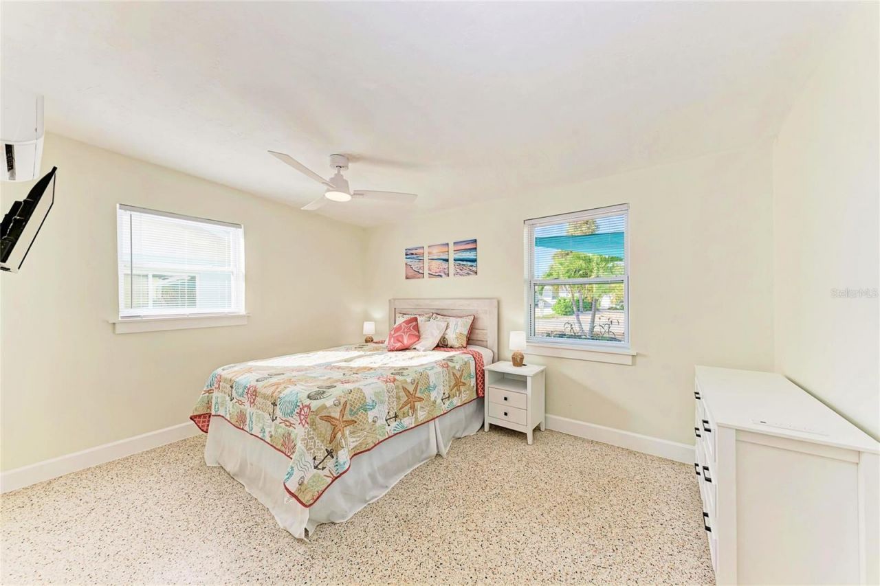 503 Bayview Drive, Holmes Beach, FL 34217 Photo