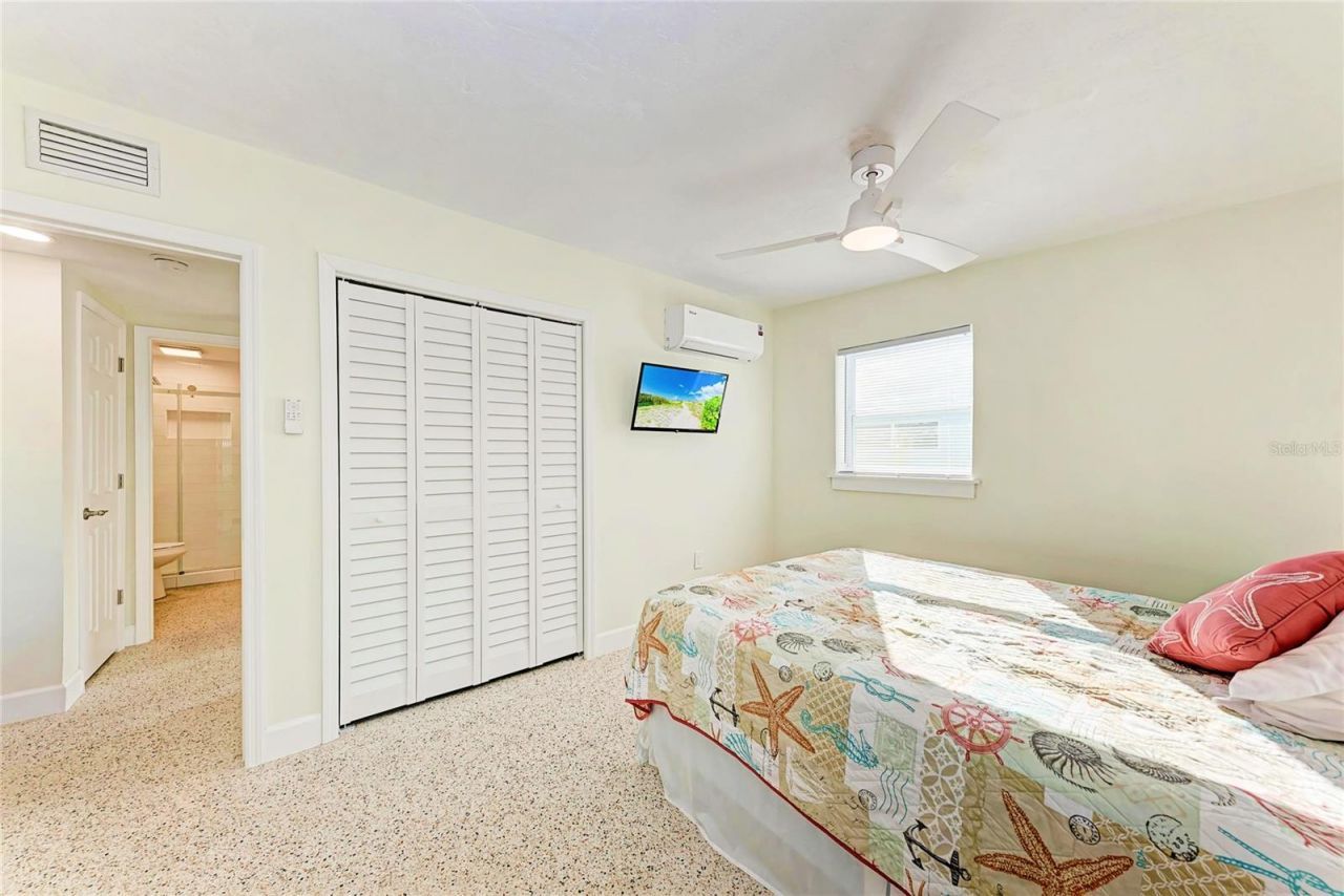 503 Bayview Drive, Holmes Beach, FL 34217 Photo
