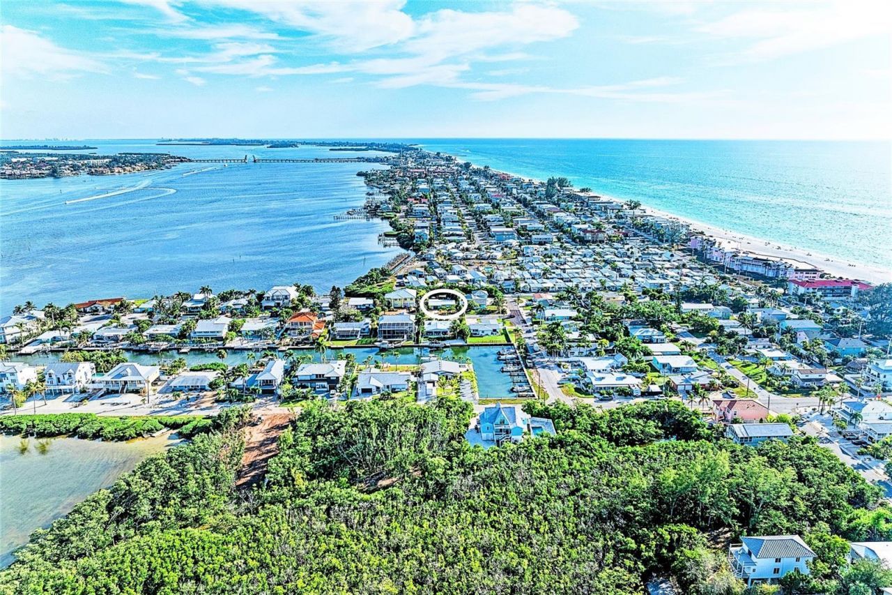 503 Bayview Drive, Holmes Beach, FL 34217 Photo